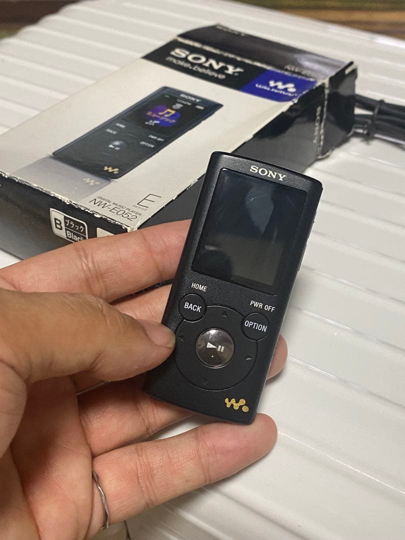 Sony Digital Audio Players Walkman Nw-E052