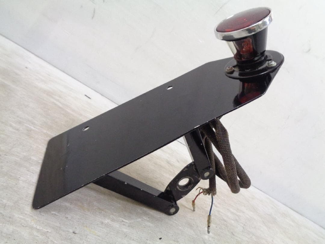 License Plate Holders W650 W400