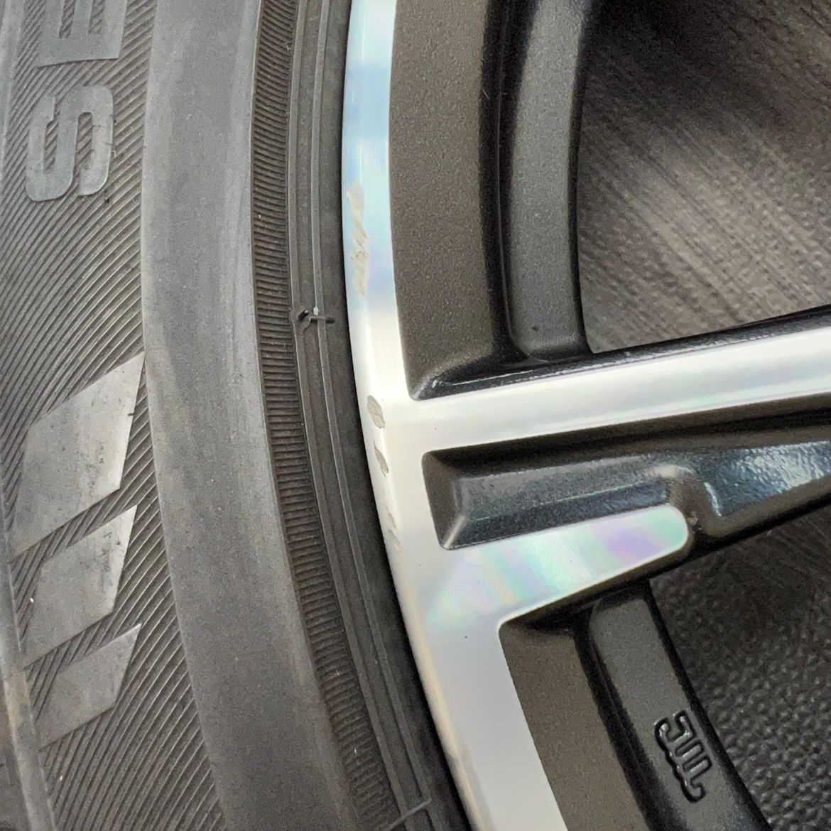 Toyota 17 Inches Seiberling 215/45R17 #193S40426