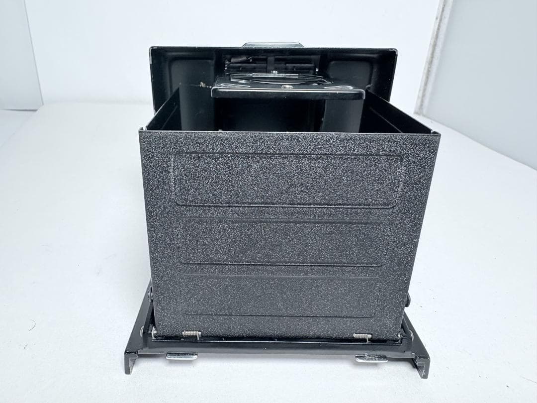 Mamiya Large -Size Medium Format Camera (Film) Rb67