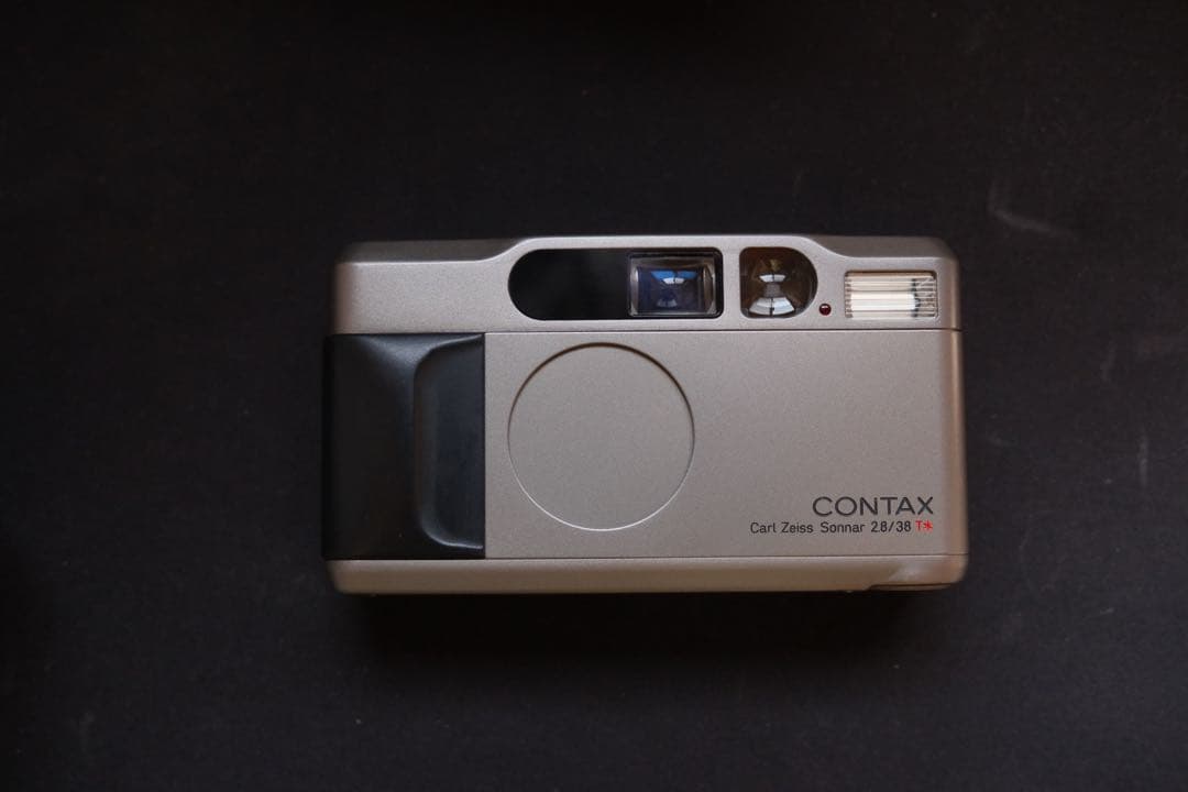 Contax Compact Camera (Film) T2 Sonnar 38 F2.8 T*