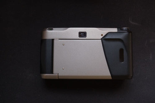 Contax Compact Camera (Film) T2 Sonnar 38 F2.8 T*