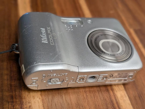 Compact Digital Cameras Nikon Coolpix L3