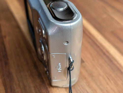 Compact Digital Cameras Nikon Coolpix L3