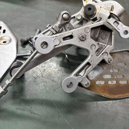 Steps Pedals Yzfr25 Abs Rg10J 25