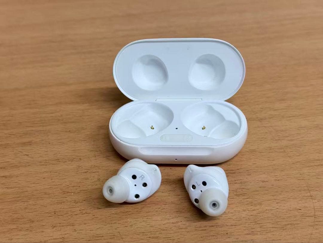 Samsung Wireless Earphones Galaxy Buds+ Sm-R175