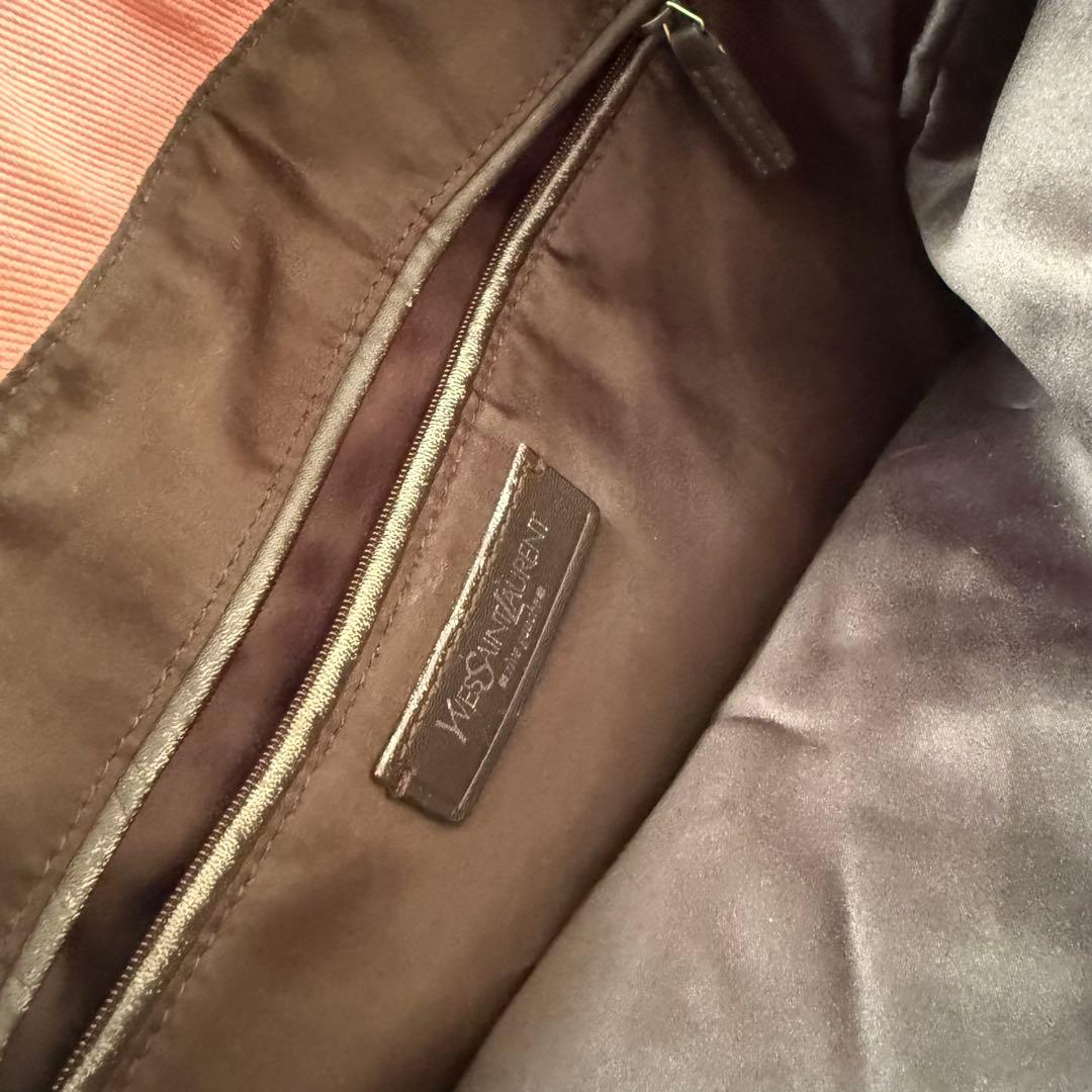 Yves Saint Laurent Tote Bags