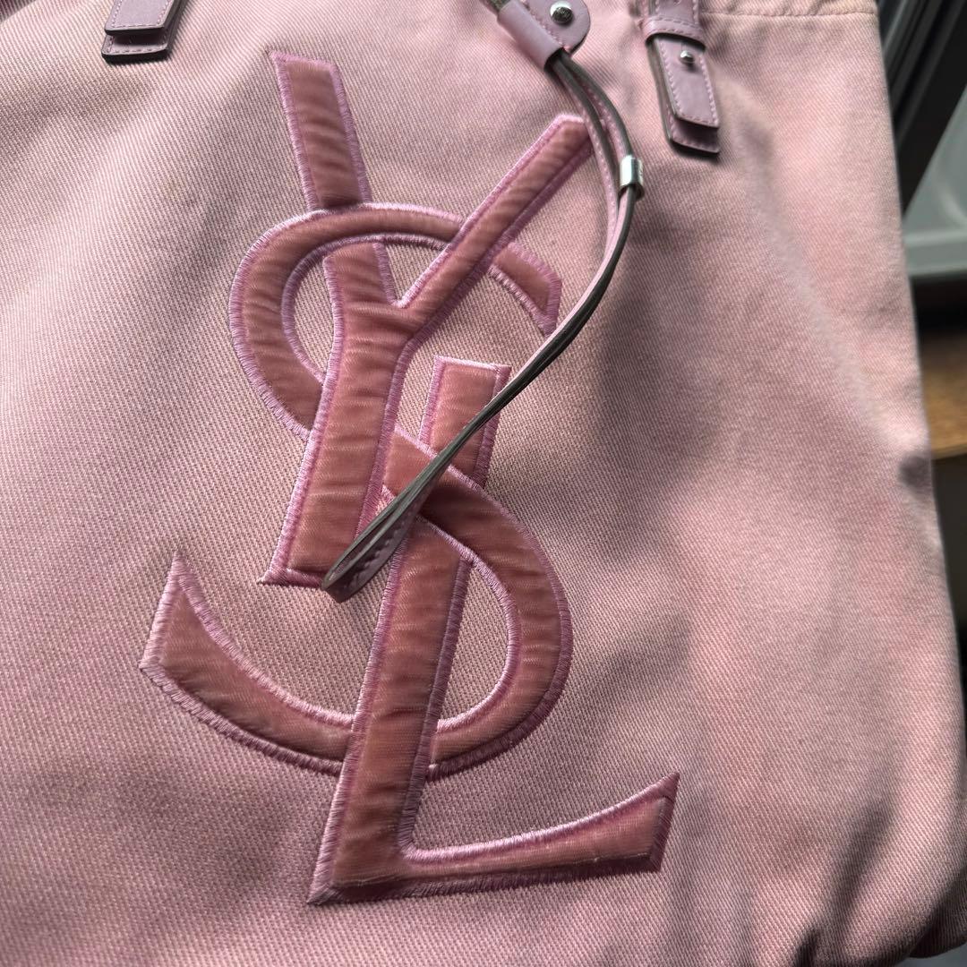 Yves Saint Laurent Tote Bags