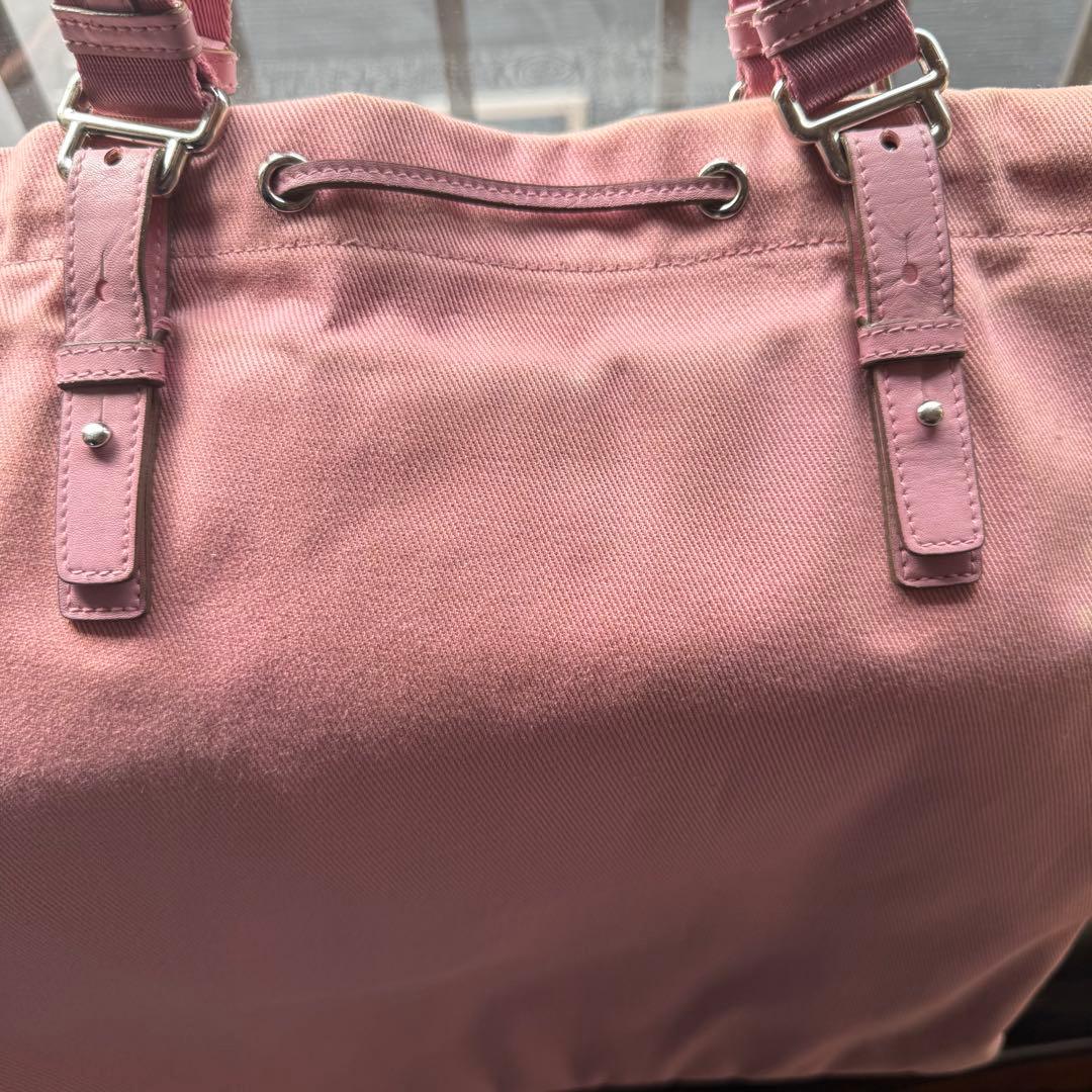 Yves Saint Laurent Tote Bags