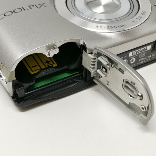Nikon Compact Digital Camera Coolpix L26 Sd Kkvnko4801