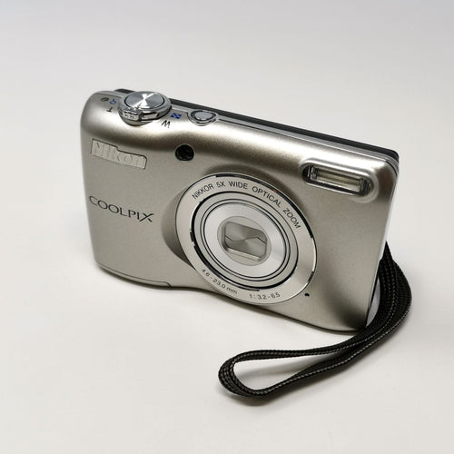 Nikon Compact Digital Camera Coolpix L26 Sd Kkvnko4801