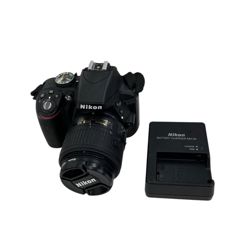Nikon Digital Slr 186000 18-55Mm D3300