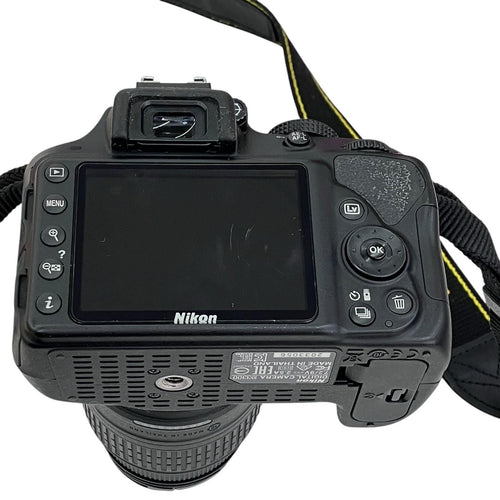 Nikon Digital Slr 186000 18-55Mm D3300