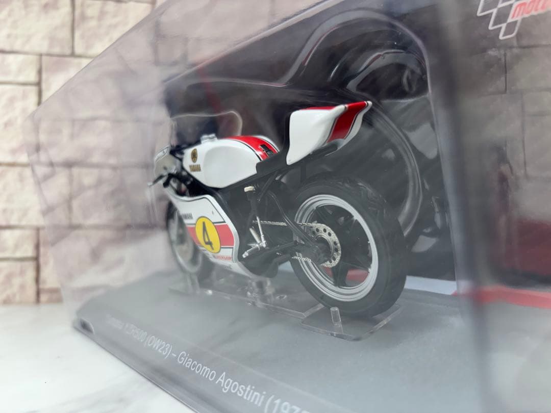 Toy Cars 1/18 Yzr500 Ow23 1975