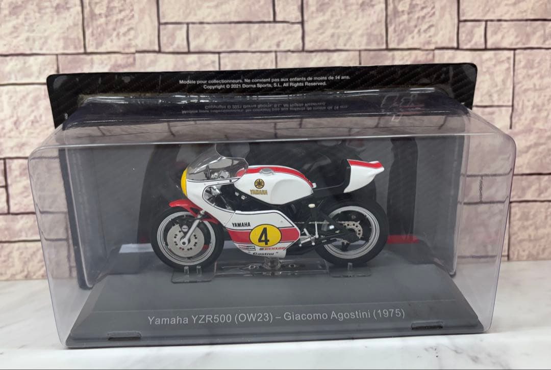 Toy Cars 1/18 Yzr500 Ow23 1975