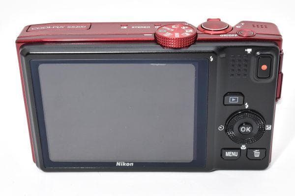 Nikon Compact Digital Camera Cooipix S8200 #784