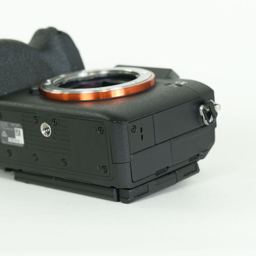 Sony Mirrorless Interchangeable Lips 7R V Ilce-7Rm5 E