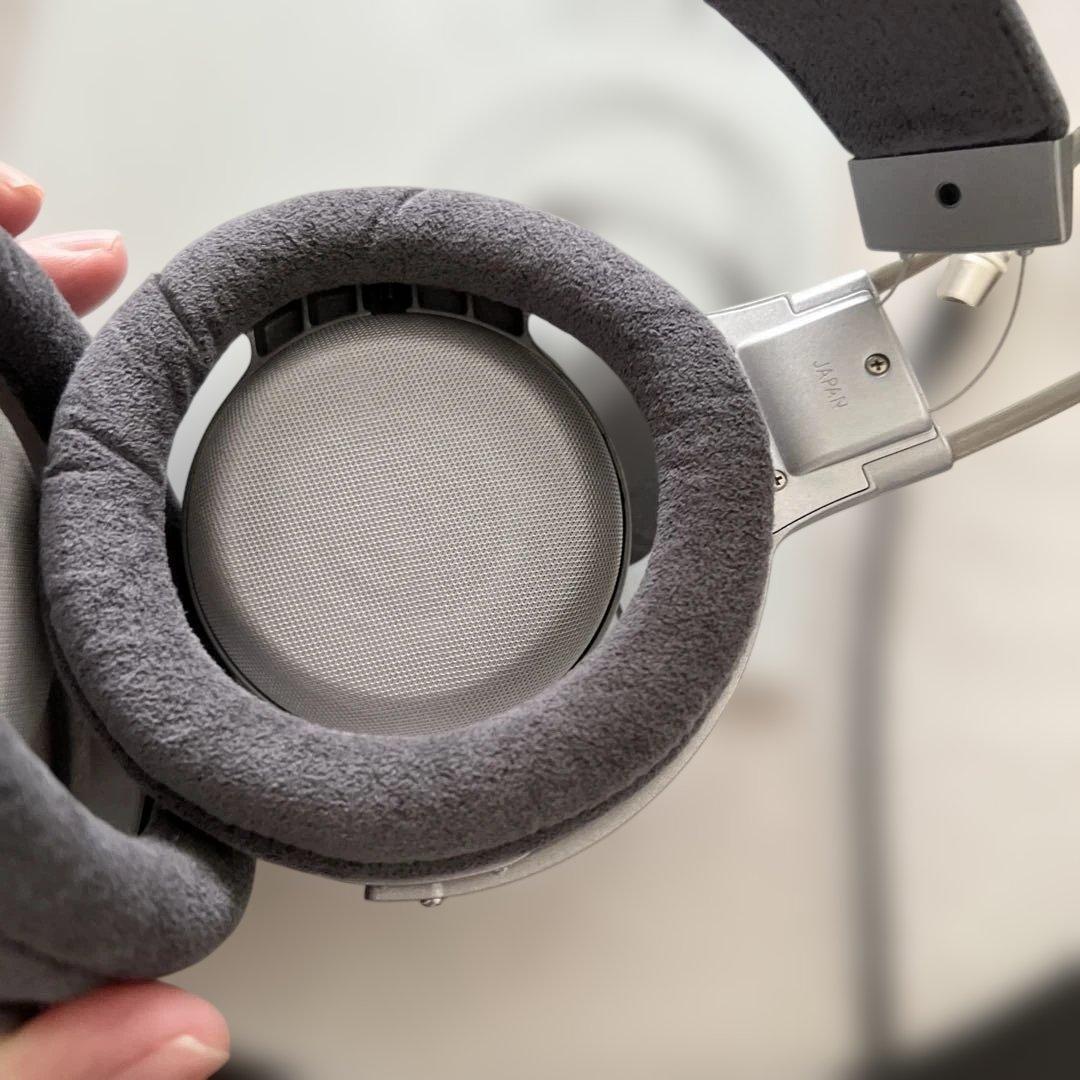 Sony Wired Headphones Mdr-F1