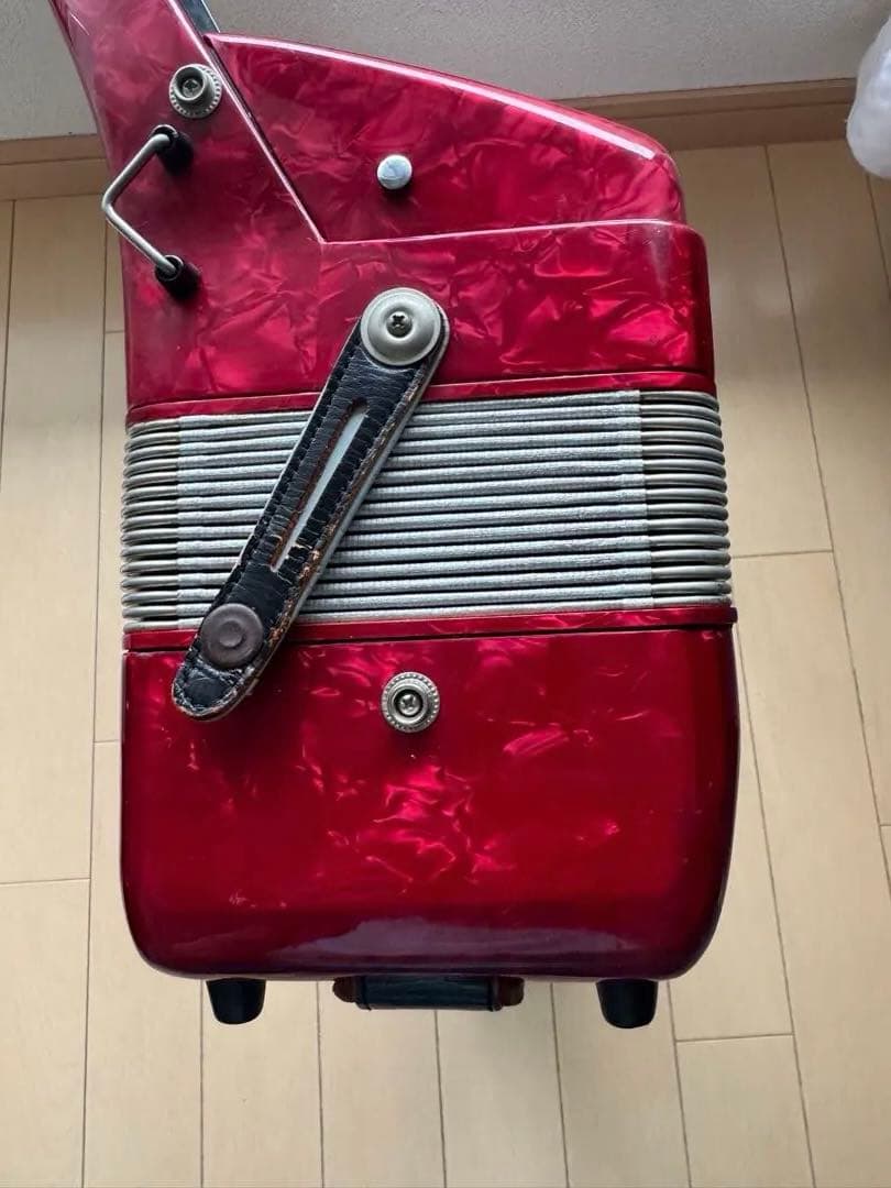 Yamaha Accordions 8905 32 21