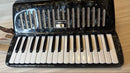 Yamaha Accordions B-32B