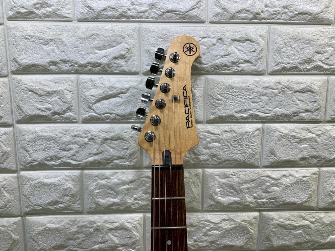 Yamaha Electric Guitar 441 Pac112V