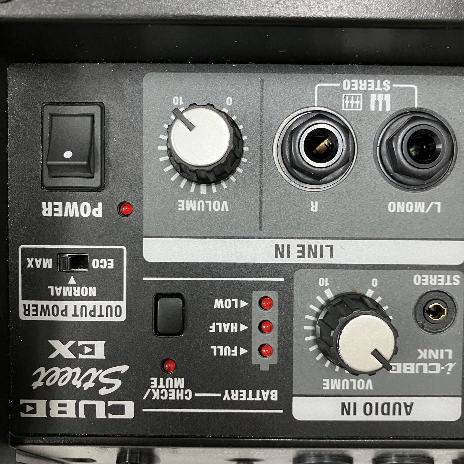 Guitar Amplifier Roland Cube Street Ex O11415826