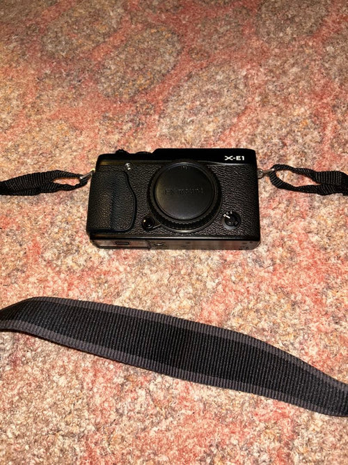Fujifilm Mirrorless Interchangeable Lips X-E1