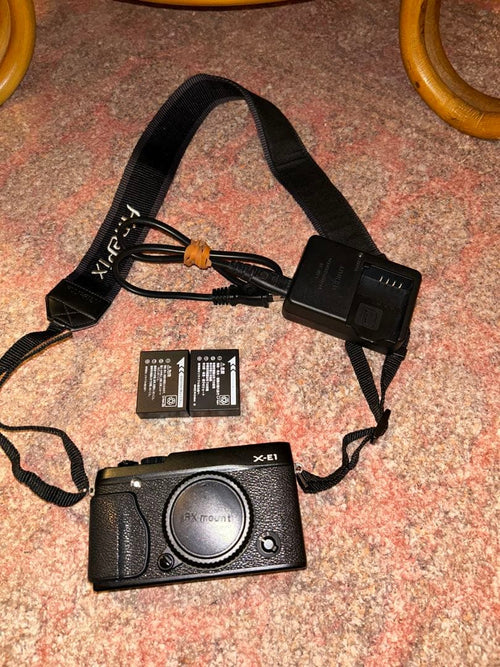 Fujifilm Mirrorless Interchangeable Lips X-E1