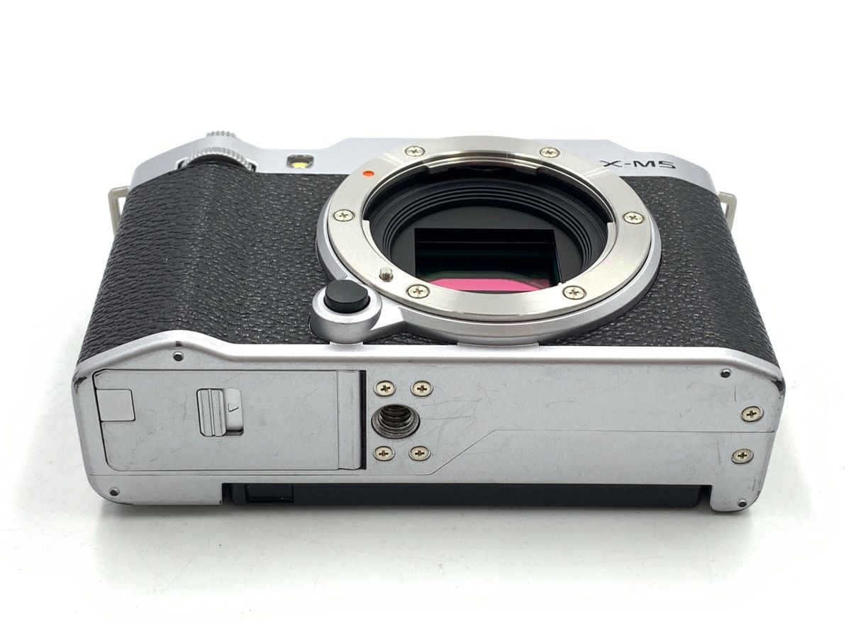 Mirrorless Interchangeable Lips X-M5
