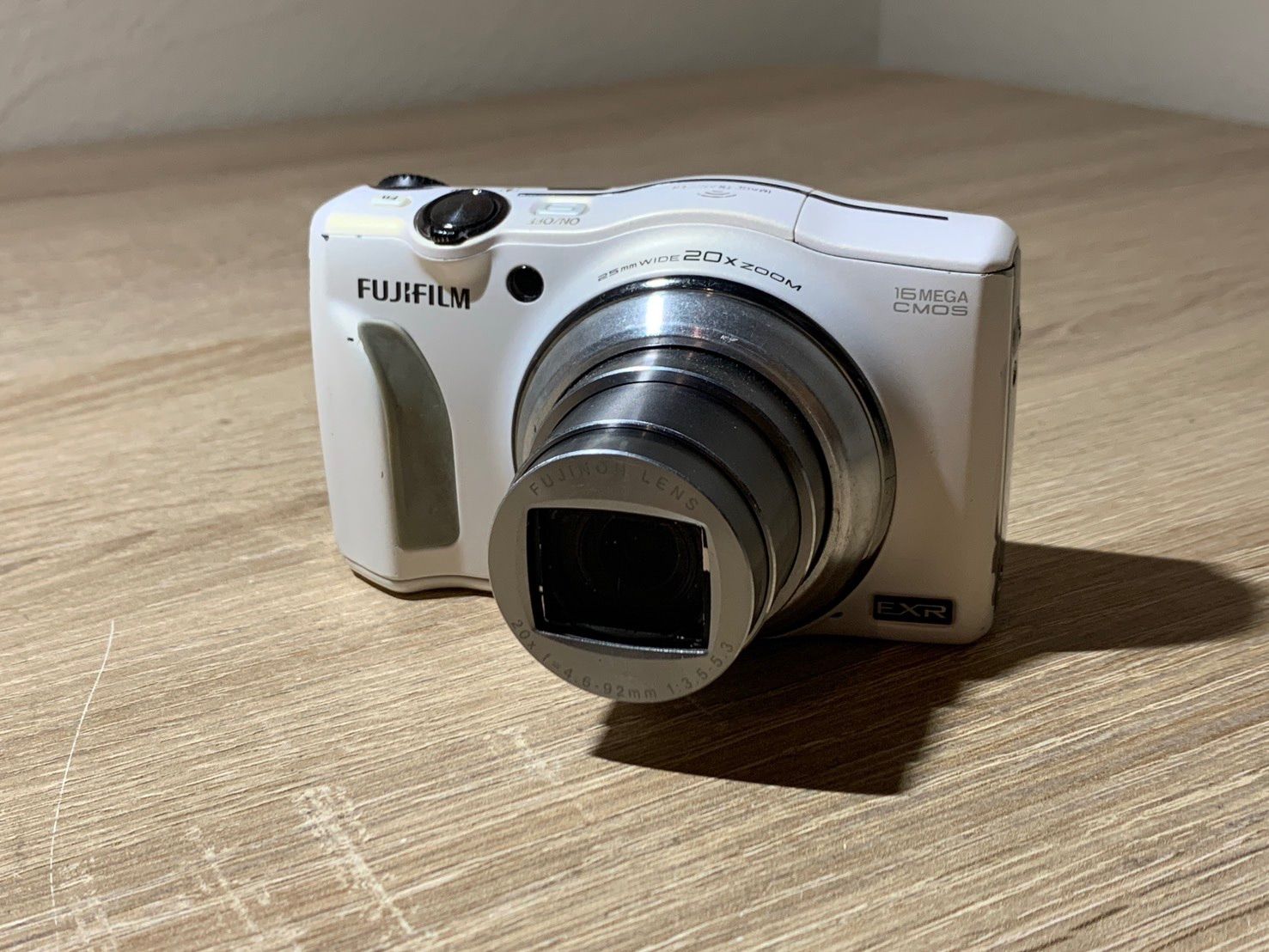 Compact Digital Camera 1881 Fujifilm Finepix F800Exr