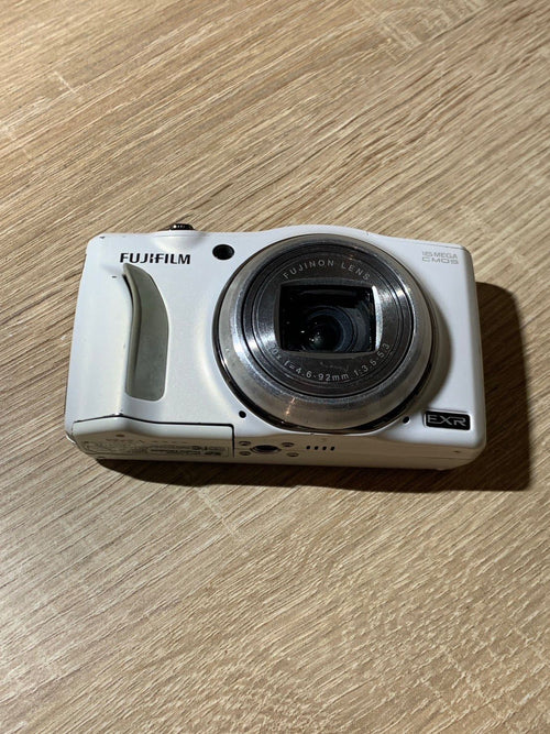 Compact Digital Camera 1881 Fujifilm Finepix F800Exr