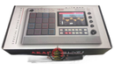 Akai Professional Sampler Mpc Live Ii Special Retro Edition