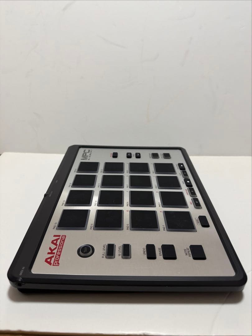 Akai Professional Midi Keyboards Pads Mpc Element