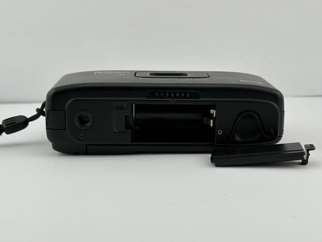 Nikon Compact Camera (Film) Lite Touch Af( )/Af600(