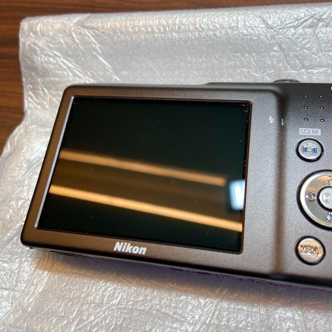 Nikon Compact Digital Camera Coolpix S3300 3339