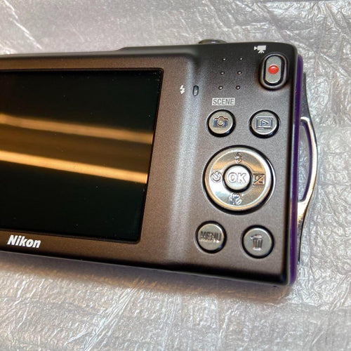 Nikon Compact Digital Camera Coolpix S3300 3339