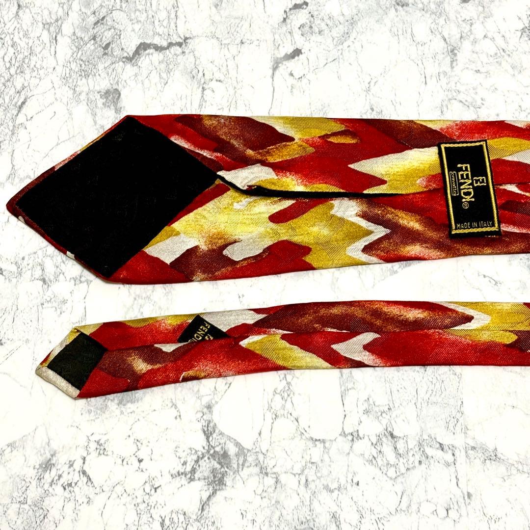 Cravates Fendi