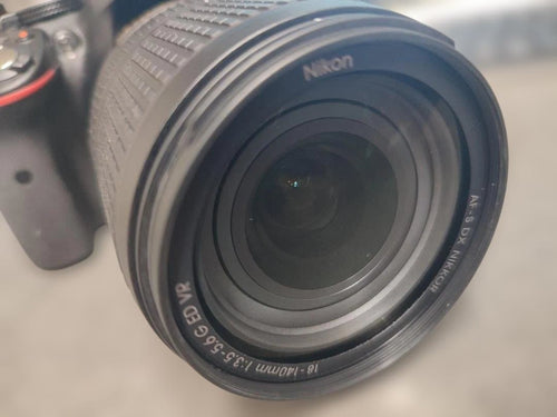 Nikon Digital Slrs D5300 18-140Mmvr