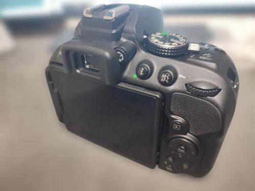 Nikon Digital Slrs D5300 18-140Mmvr