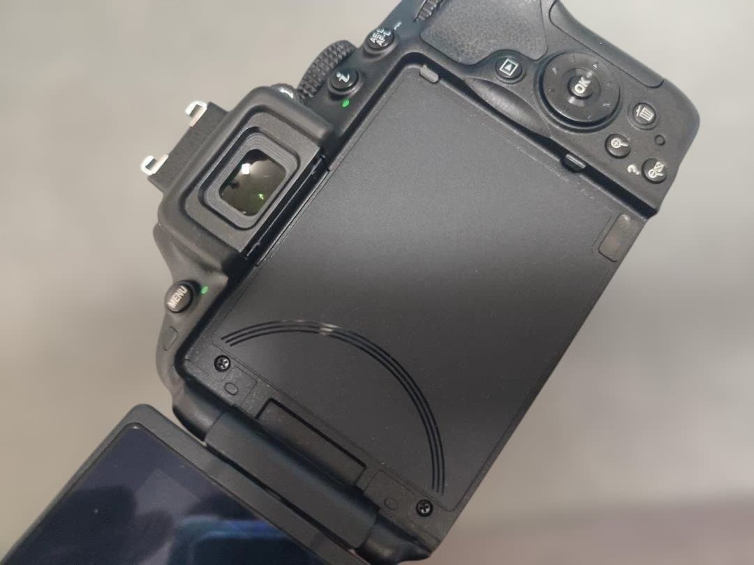 Nikon Digital Slrs D5300 18-140Mmvr