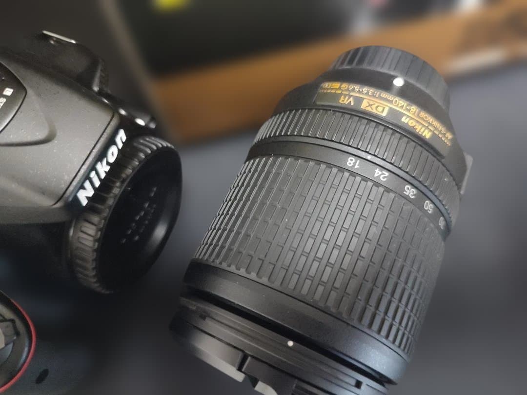 Nikon Digital Slrs D5300 18-140Mmvr