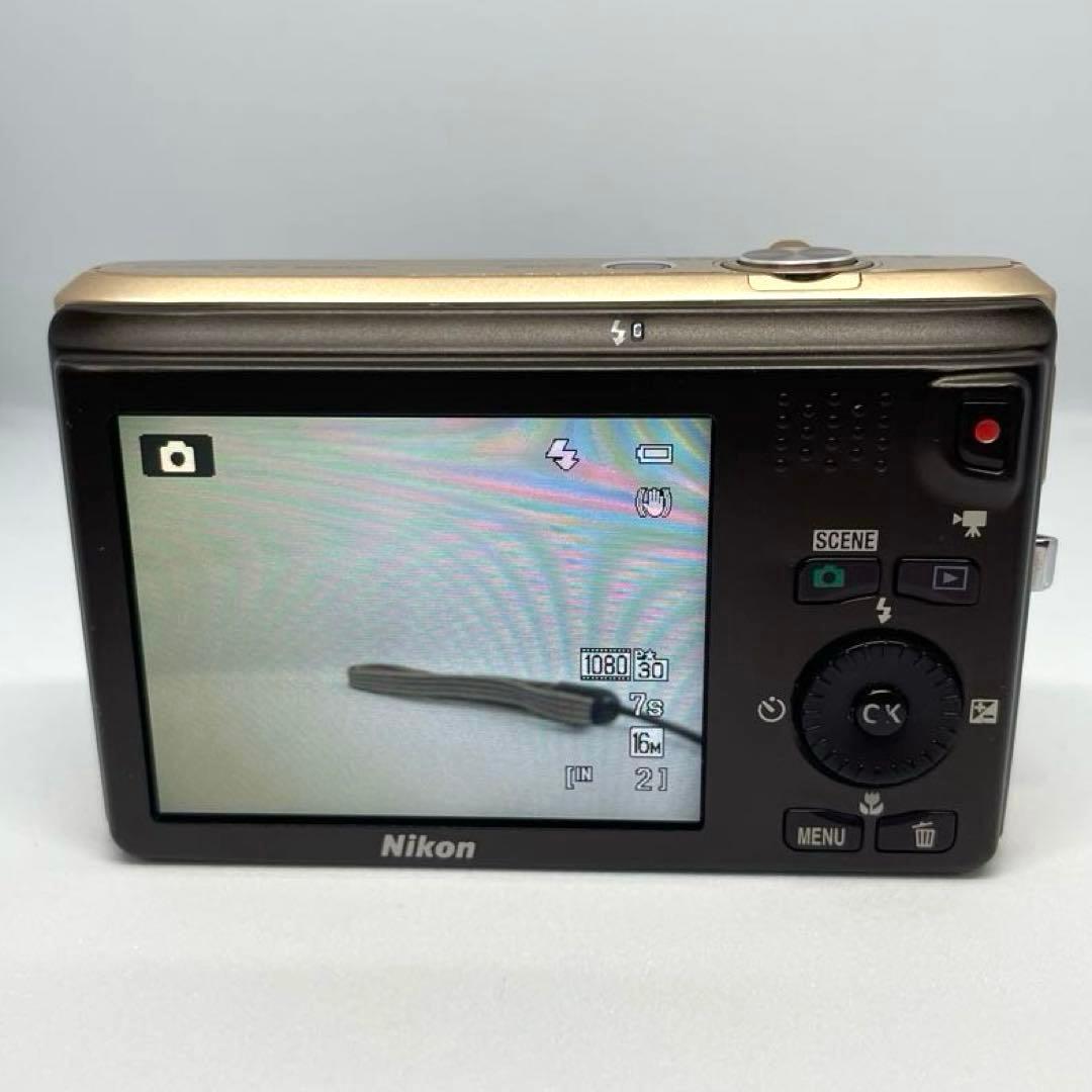 Nikon Compact Digital Camera Coolpix S6300