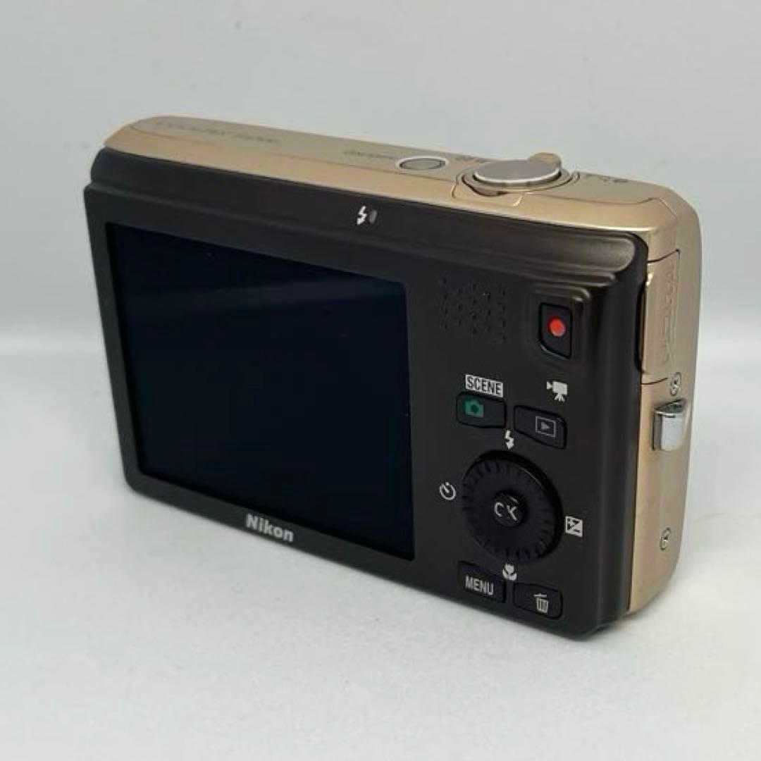 Nikon Compact Digital Camera Coolpix S6300