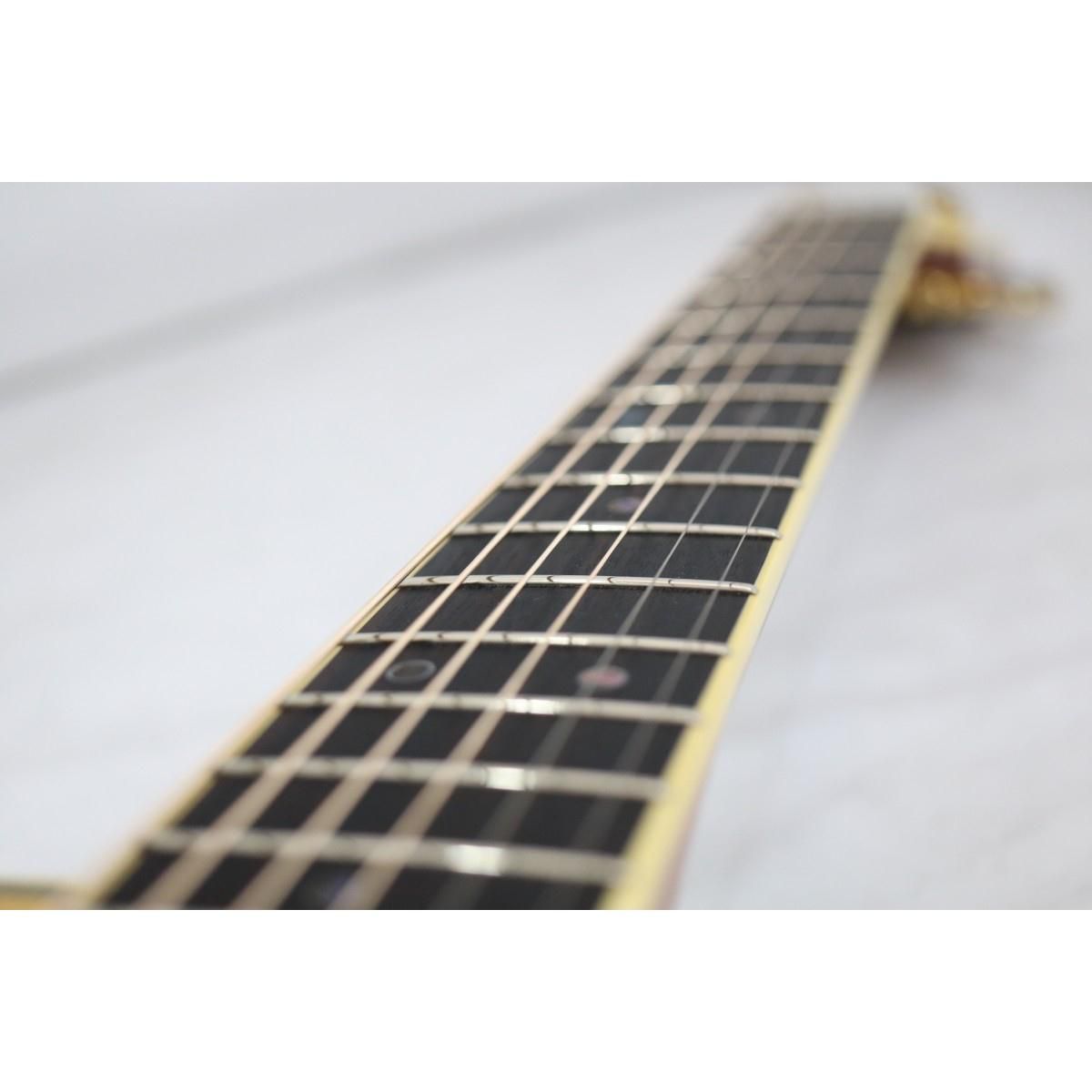 Yamaha Acoustic Guitar