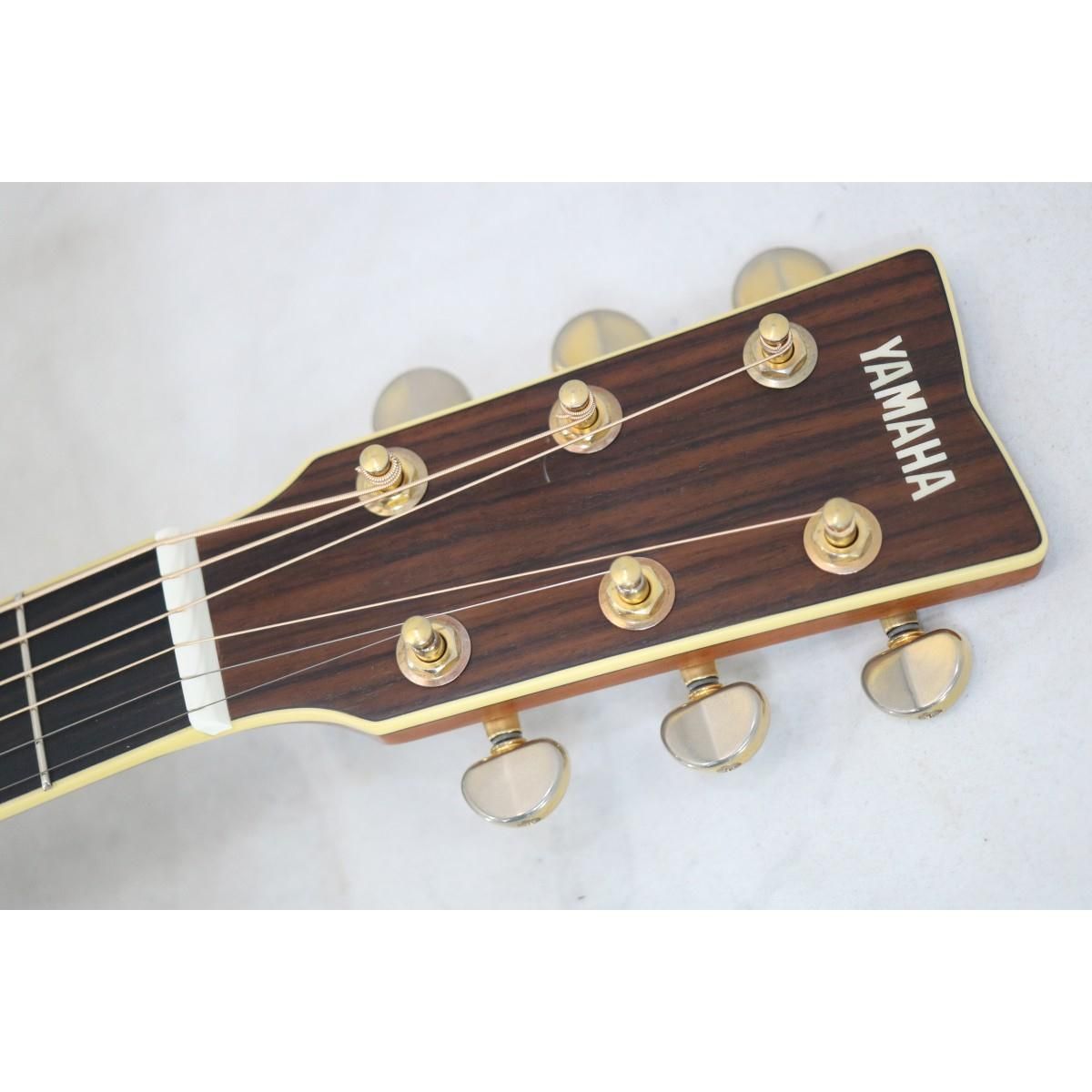 Yamaha Acoustic Guitar