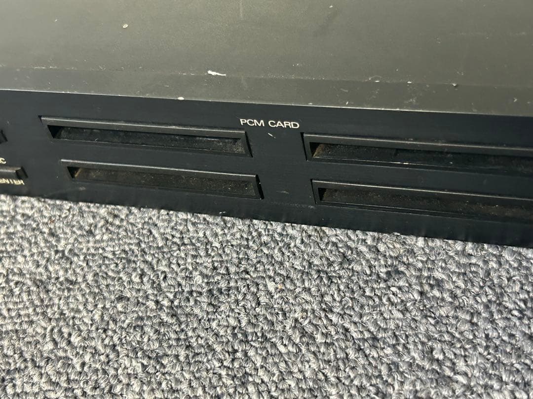 Dat Roland U-110 Sn-U110-09 02