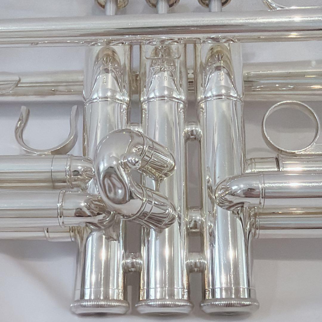 Yamaha Trumpets Ytr-2335