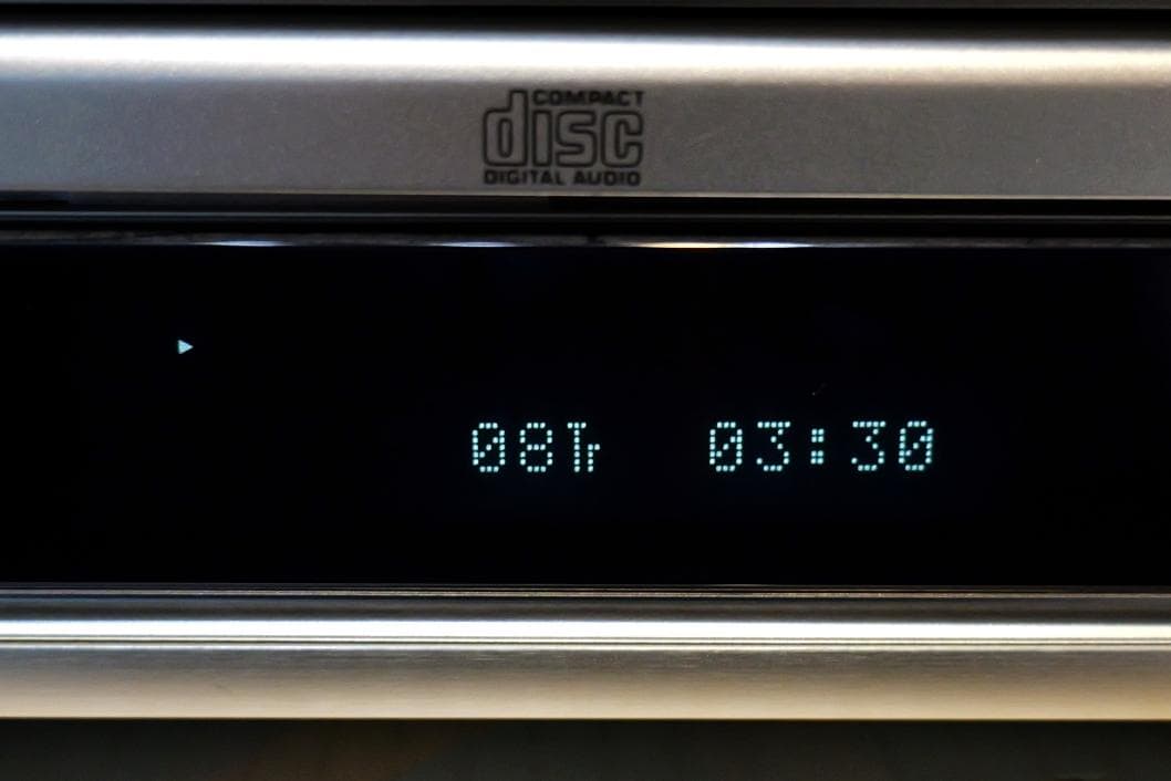 Cd Sacd Player Denon Dcd-755Ae