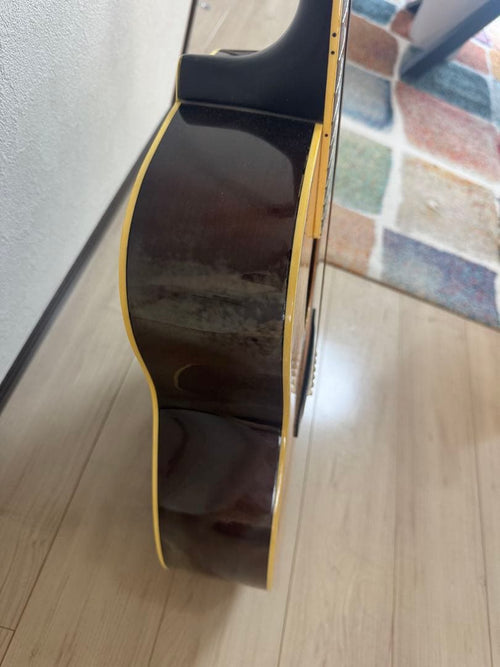 Yamaha Acoustic Guitar