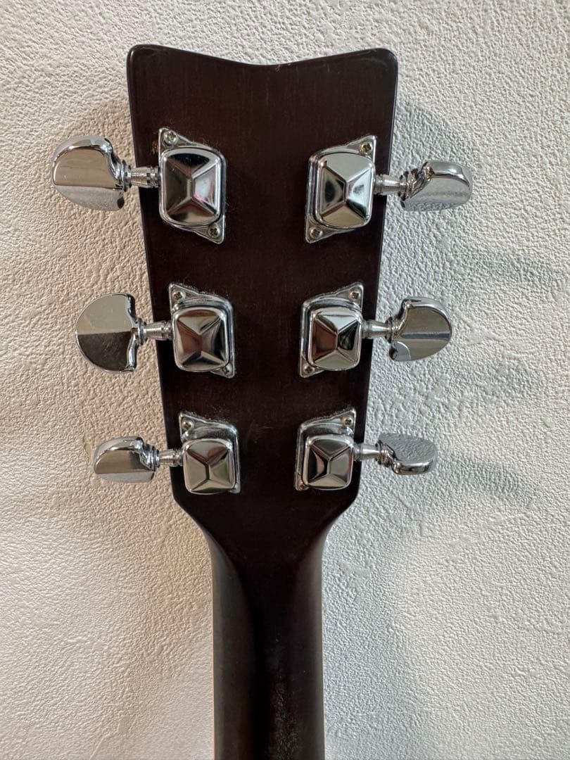 Yamaha Acoustic Guitar